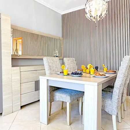 Apartment Palmtree Ocean View By Becherish